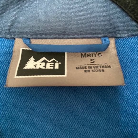 Men’s REI jacket - Picture 2 of 3